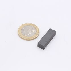 Aimant Anisotrope Y30 24.5 x 7.5 x 6mm